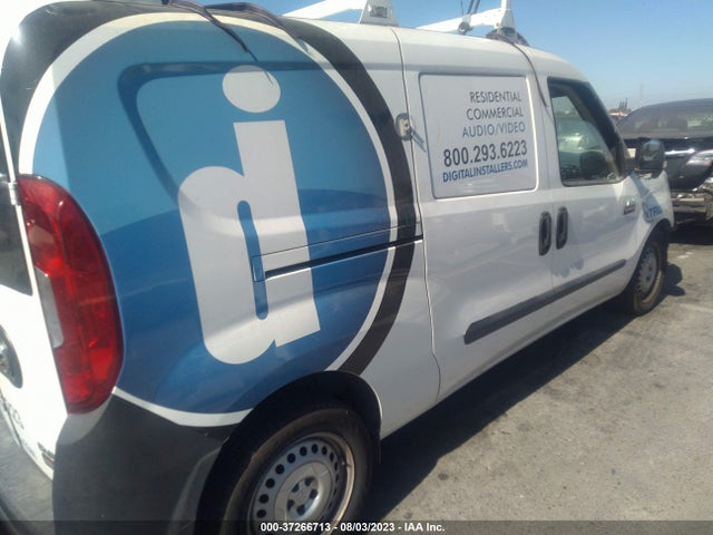 RAM Promaster City Cargo Van Tradesman 2016 ZFBERFAT7G6B64124 Image 4