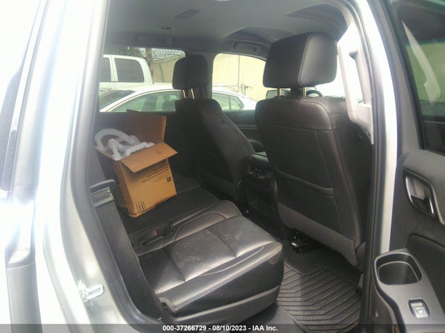 Chevrolet Tahoe Lt 2020 1GNSCBKCXLR128613 Image 8