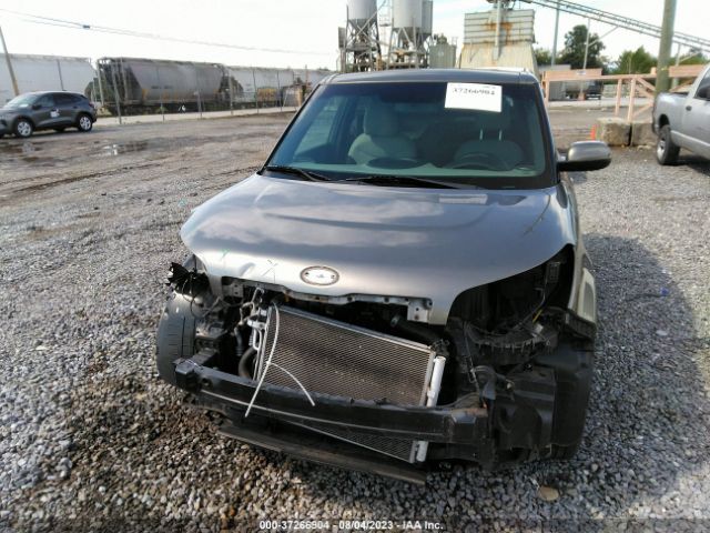 KNDJN2A23J7509896 KIA Soul Base