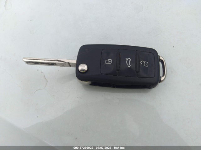 1VWAS7A39GC064012 Volkswagen Passat 1.8t R-line