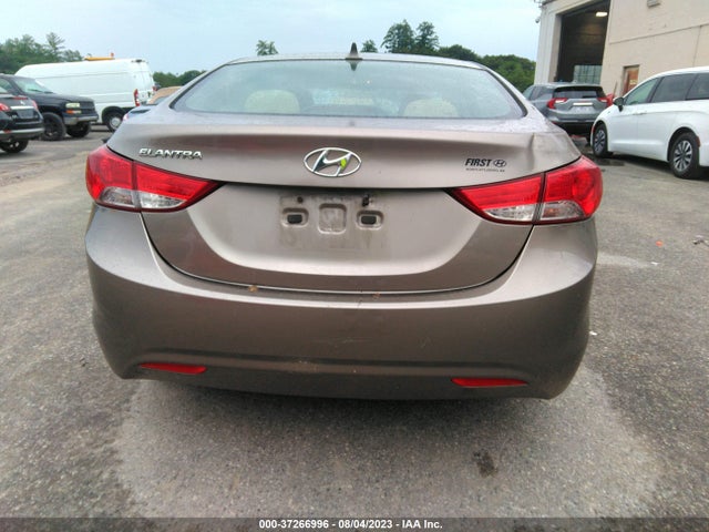 2013 HYUNDAI ELANTRA GLS PZEV VIN: 5NPDH4AE8DH345619