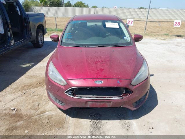 1FADP3F21HL318846 Ford FOCUS SE