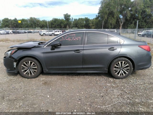 4S3BNAF62J3018334 Subaru Legacy Premium