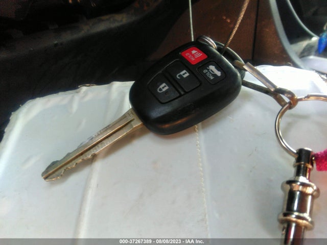 Toyota Corolla Le Eco 2014 2T1BPRHE5EC011453 Image 3