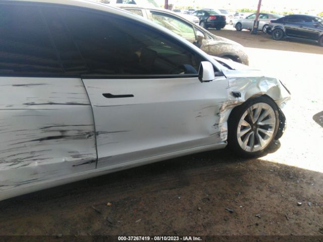 5YJ3E1EA6PF570229 Tesla MODEL 3