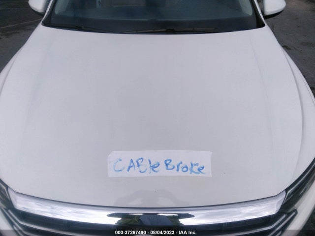 3VWE57BU8KM207586 Volkswagen JETTA SEL