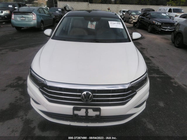 3VWE57BU8KM207586 Volkswagen JETTA SEL