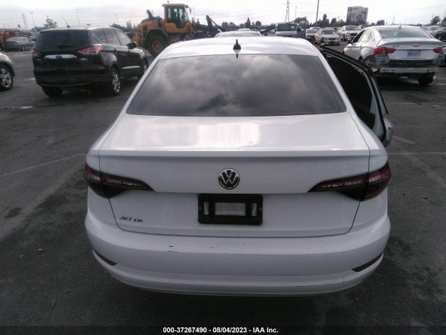 3VWE57BU8KM207586 Volkswagen JETTA SEL