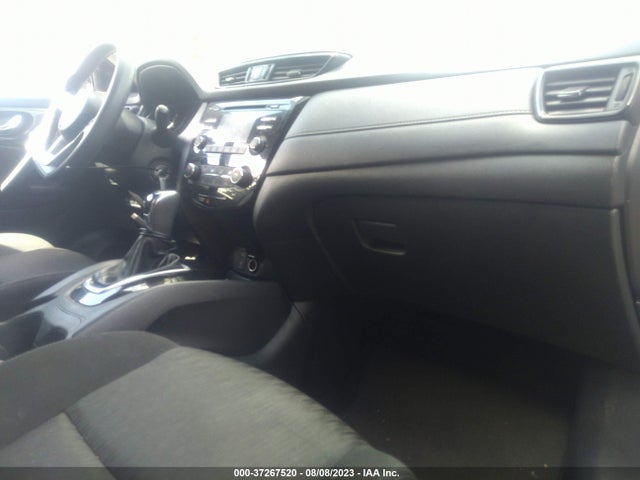 2017 NISSAN ROGUE S VIN: KNMAT2MV4HP581812