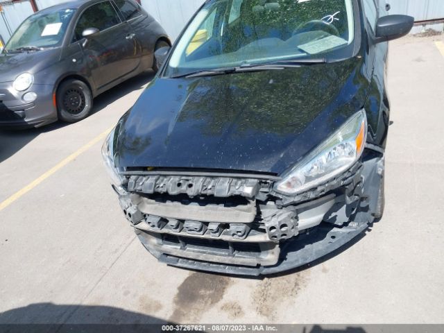 1FADP3E22GL225639 Ford FOCUS S