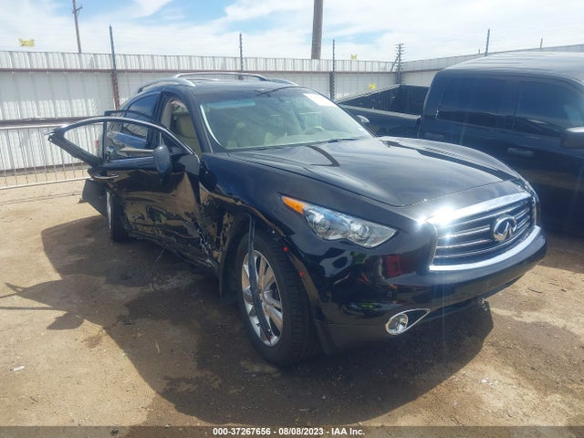 2016 Infiniti QX70, VIN: JN8CS1MU7GM670811