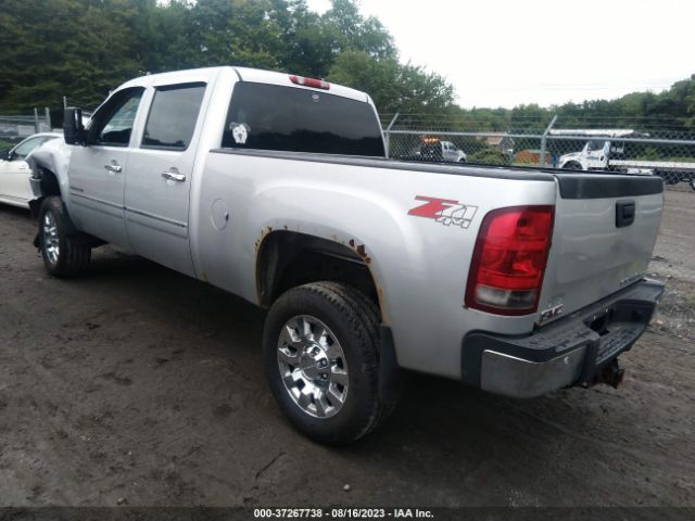 1GT120CG3EF110522 GMC Sierra 2500hd Sle