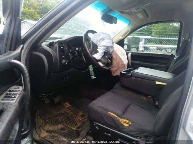 1GT120CG3EF110522 GMC Sierra 2500hd Sle