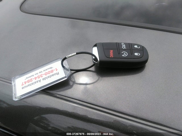 2C3CCABG8NH186947 Chrysler 300 300s