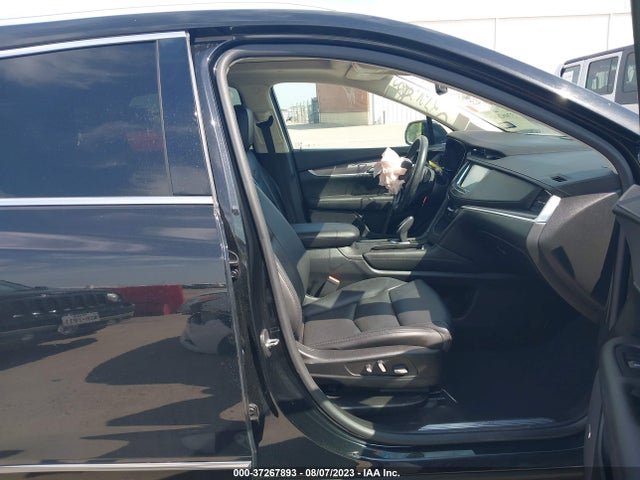 1GYKNBRS9HZ310711 Cadillac XT5 LUXURY