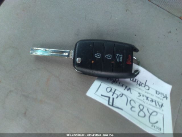 KNAGM4A72F5566689 KIA Optima Lx