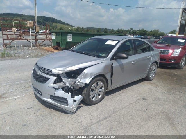 Chevrolet CRUZE LS 2014 1G1PA5SG4E7239075 Image 2