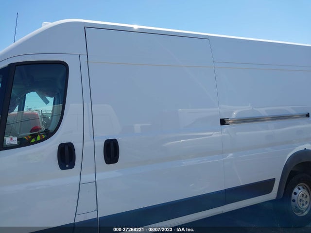 3C6TRVDG7JE145785 RAM Promaster Cargo Van