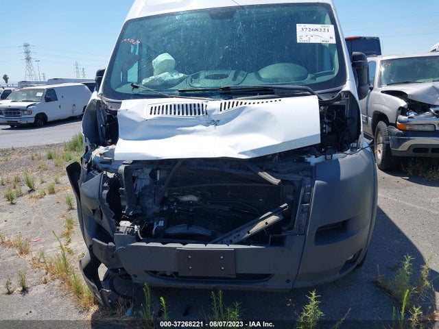 3C6TRVDG7JE145785 RAM Promaster Cargo Van