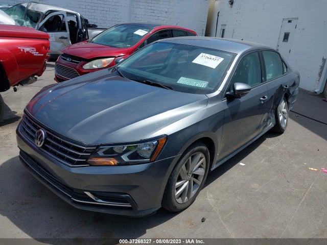 1VWLA7A38KC000922 Volkswagen Passat 2.0t Wolfsburg Edition