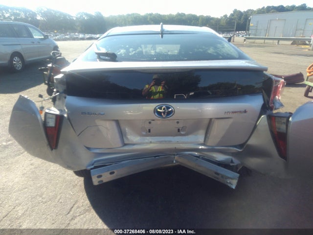Toyota Prius Two 2016 JTDKBRFU2G3519531 Image 16