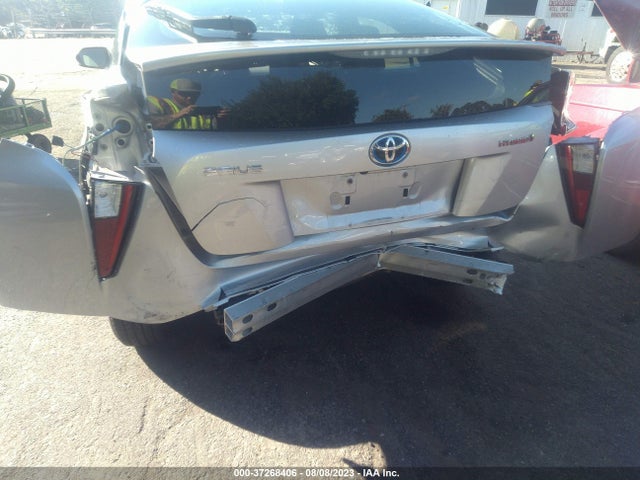 Toyota Prius Two 2016 JTDKBRFU2G3519531 Image 6