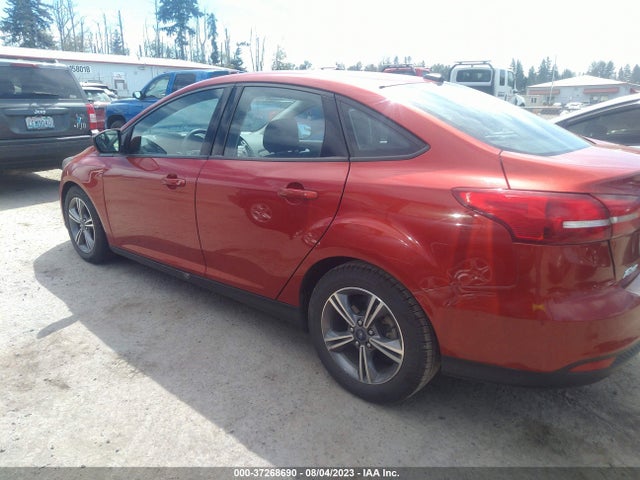 1FADP3FE9JL271226 Ford FOCUS SE