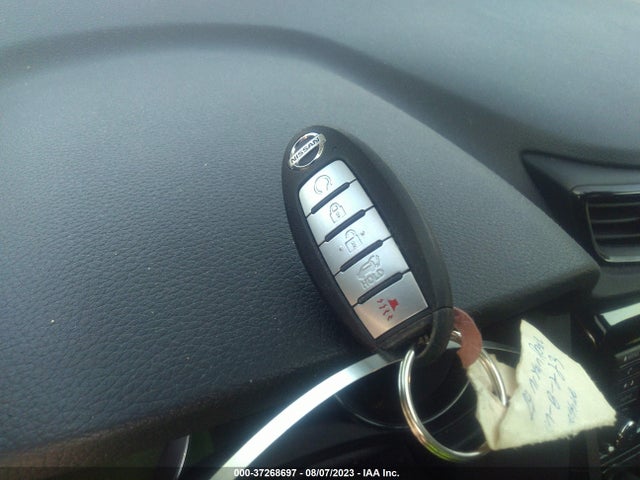 2019 NISSAN ROGUE SV VIN: 5N1AT2MV1KC830917