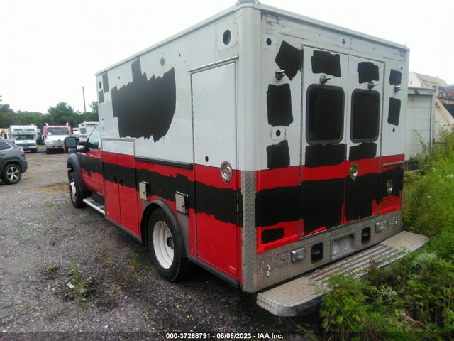 2015 Ford F-450, VIN: 1FD0X4HT1FEB26134