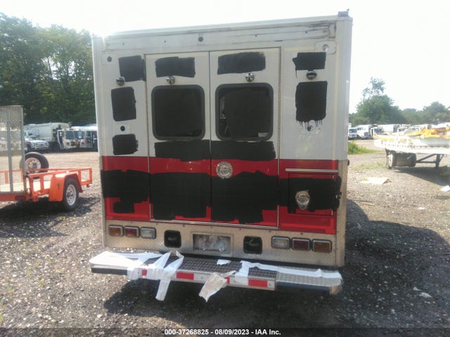 2015 Ford F-450, VIN: 1FD0X4HT9FEB26138