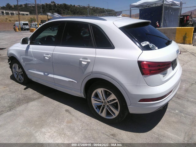 WA1BCCFS1HR001346 Audi Q3 PREMIUM