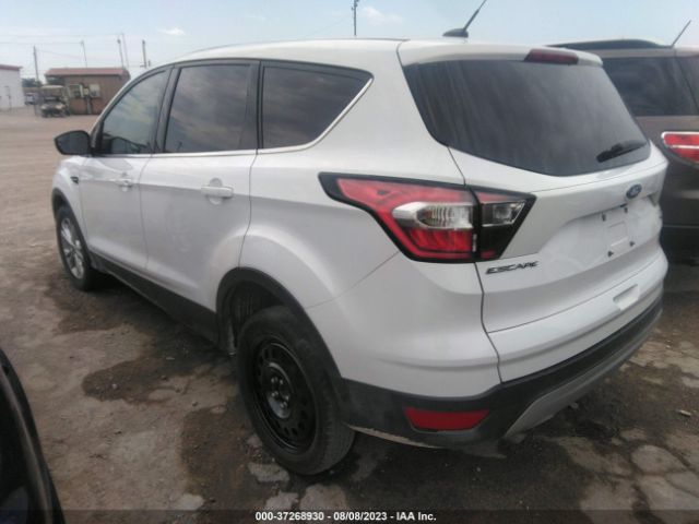 1FMCU0GDXHUE76606 Ford ESCAPE SE