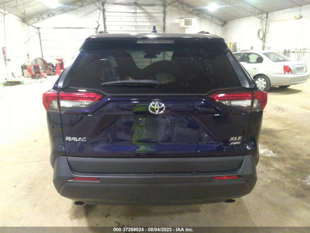 2021 TOYOTA RAV4 XLE VIN: 2T3P1RFV0MW169925