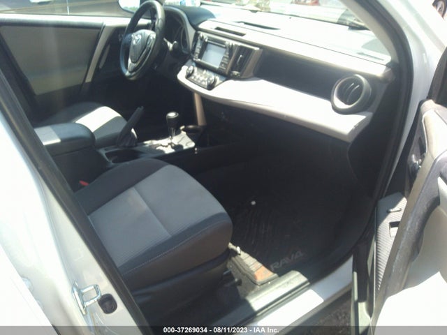 2015 TOYOTA RAV4 XLE VIN: 2T3RFREV8FW308570