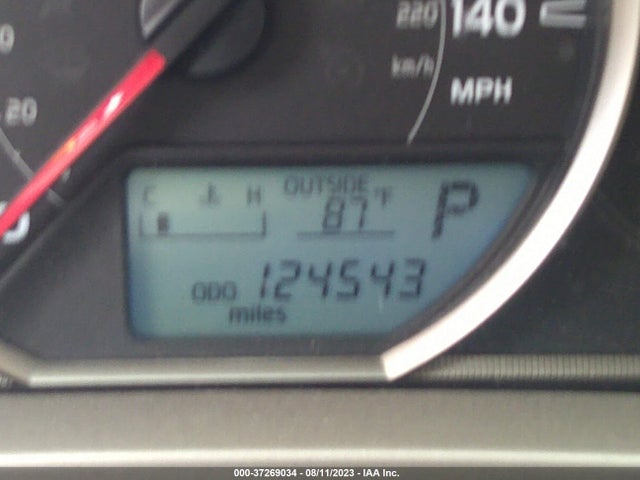 2015 TOYOTA RAV4 XLE VIN: 2T3RFREV8FW308570