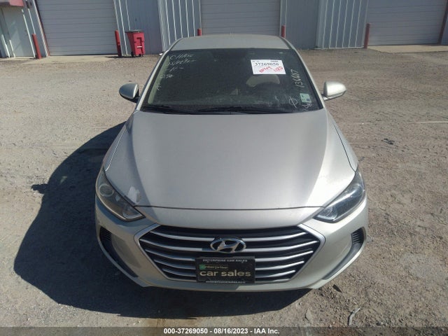 Hyundai ELANTRA SE 2017 5NPD74LFXHH136607 Image 4