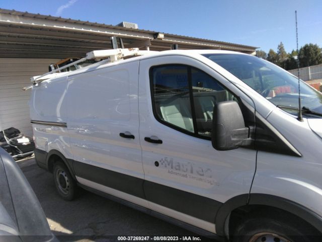 1FTYE1YM5GKB48967 Ford TRANSIT CARGO VAN