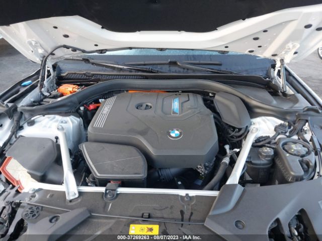 2023 BMW 5 SERIES WBA13AG09PCM31773 Photo 9
