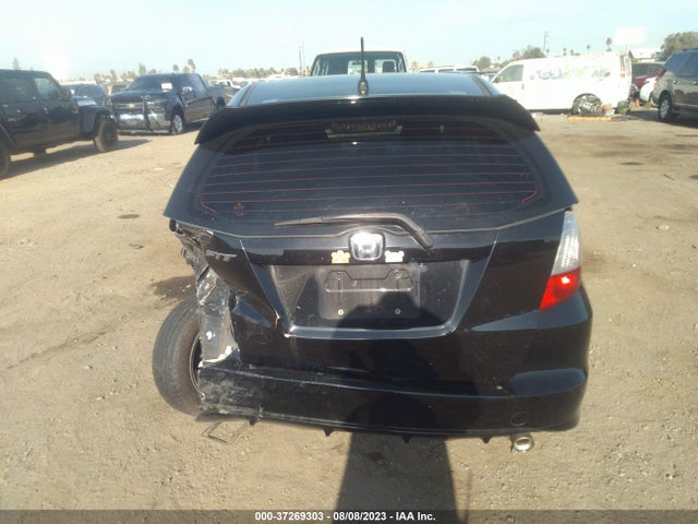 2012 HONDA FIT SPORT VIN: JHMGE8H57CC007382