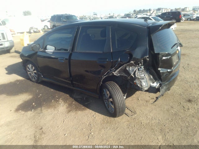2012 HONDA FIT SPORT VIN: JHMGE8H57CC007382