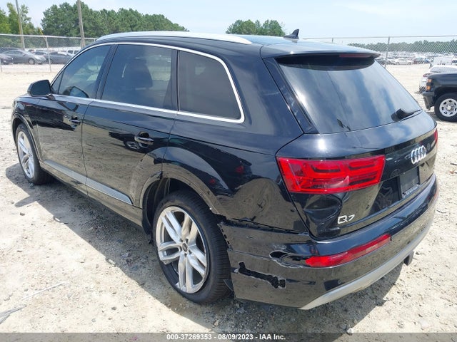 WA1VAAF73JD053714 Audi Q7 Prestige