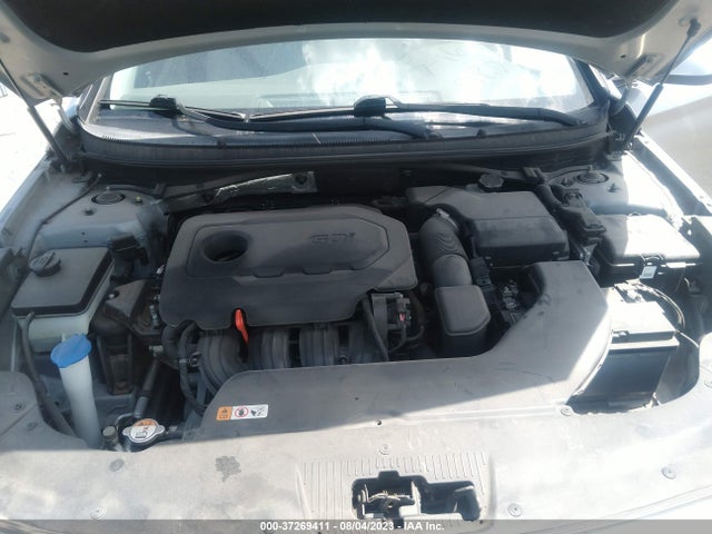 2015 HYUNDAI SONATA 2.4L SE VIN: 5NPE24AF1FH152858