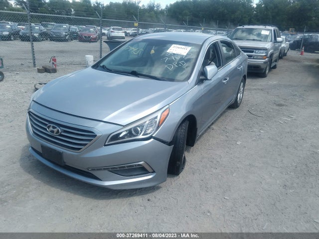 2015 HYUNDAI SONATA 2.4L SE VIN: 5NPE24AF1FH152858
