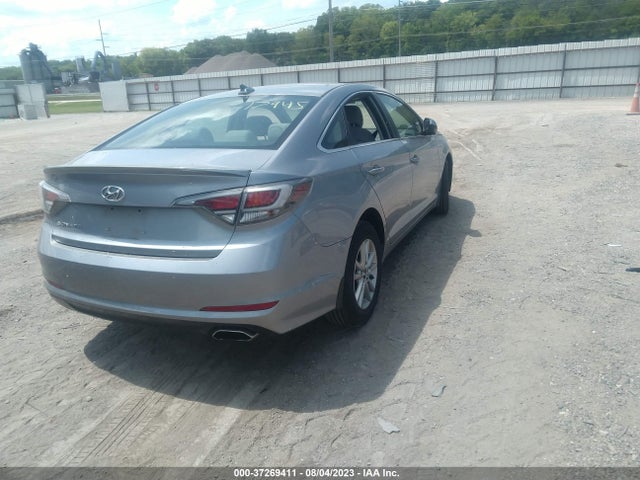 2015 HYUNDAI SONATA 2.4L SE VIN: 5NPE24AF1FH152858