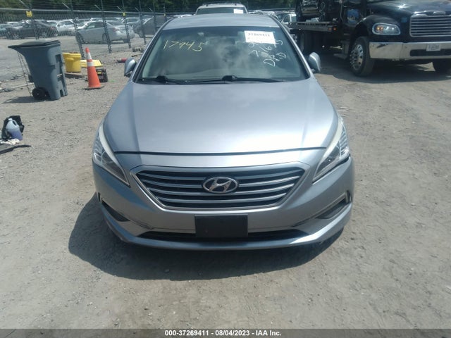 2015 HYUNDAI SONATA 2.4L SE VIN: 5NPE24AF1FH152858