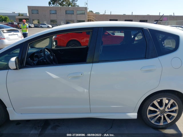 2012 HONDA FIT SPORT VIN: JHMGE8H51CC008771