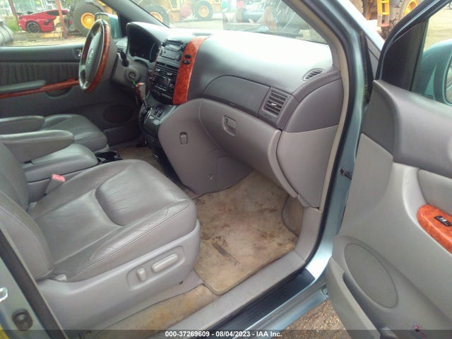 2009 TOYOTA SIENNA XLE VIN: 5TDBK22C99S026080