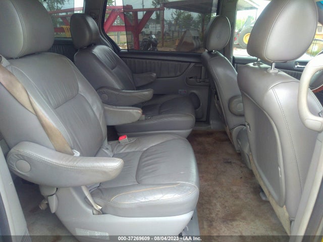 2009 TOYOTA SIENNA XLE VIN: 5TDBK22C99S026080