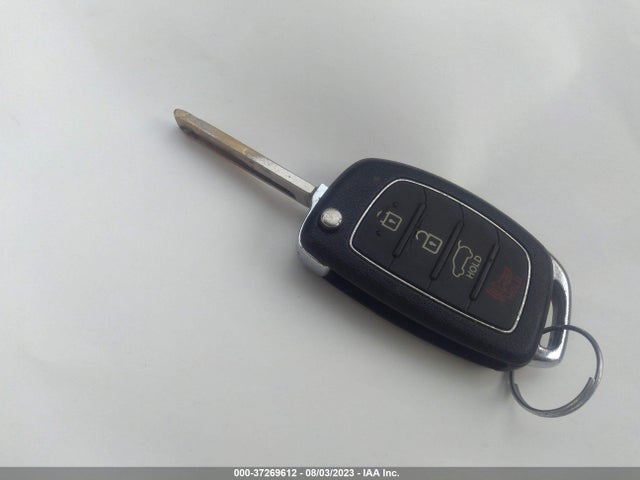 Hyundai Santa Fe Se 2016 KM8SMDHF8GU152183 Image 3