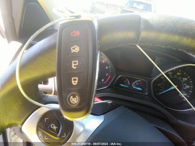 1FMCU9J90EUD13919 Ford Escape Titanium